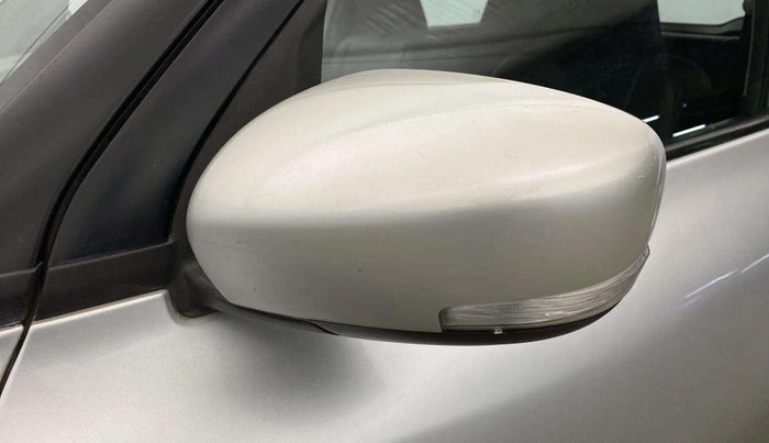 2019 Maruti Swift VXI, Petrol, Manual, 63,109 km, Left rear-view mirror - Indicator light not working