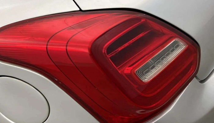 2019 Maruti Swift VXI, Petrol, Manual, 63,109 km, Left tail light - Minor damage