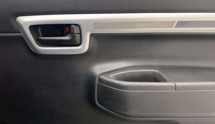 2019 Maruti S PRESSO VXI PLUS AMT, Petrol, Automatic, 24,557 km, Driver Side Door Panels Control