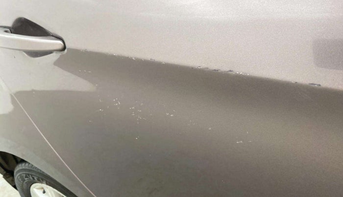 2016 Tata Tiago XZ PETROL, Petrol, Manual, 71,440 km, Right rear door - Minor scratches