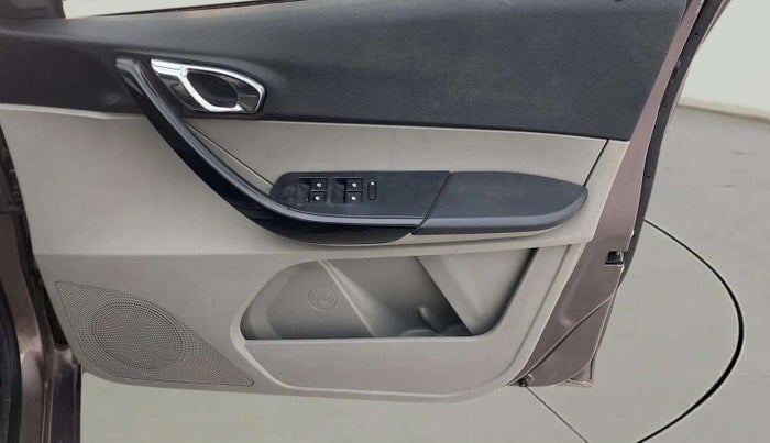 2016 Tata Tiago XZ PETROL, Petrol, Manual, 71,440 km, Driver Side Door Panels Control