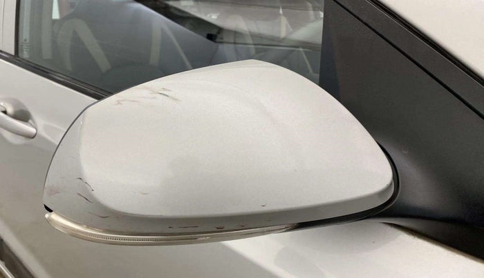 2018 Hyundai Grand i10 SPORTZ 1.2 KAPPA VTVT, Petrol, Manual, 30,092 km, Right rear-view mirror - Indicator light has minor damage