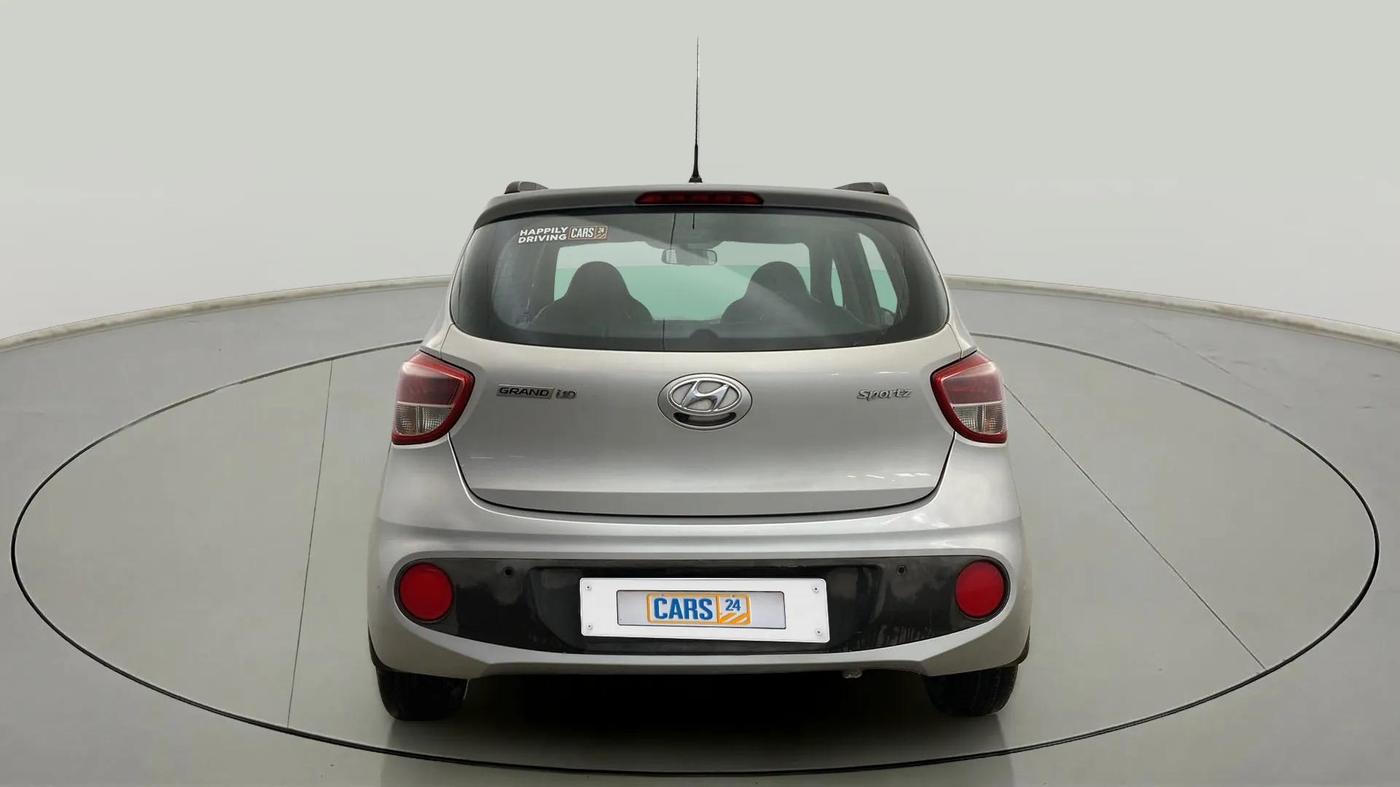 2018 Hyundai Grand i10 SPORTZ 1.2 KAPPA VTVT, Petrol, Manual, 30,092 km, Back/Rear