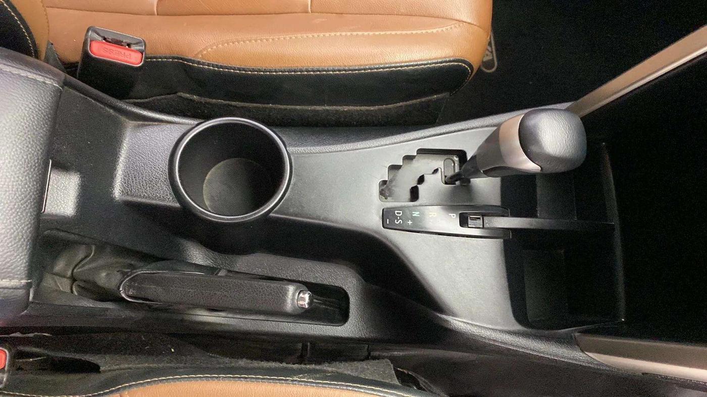 2022 Toyota Innova Crysta 2.7 ZX AT 7 STR, Petrol, Automatic, 28,277 km, Gear Lever