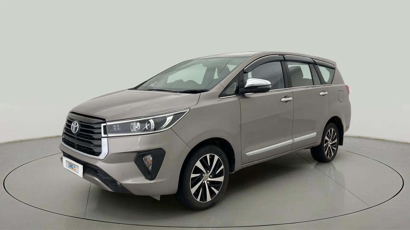 2022 Toyota Innova Crysta 2.7 ZX AT 7 STR, Petrol, Automatic, 28,277 km, Left Front Diagonal