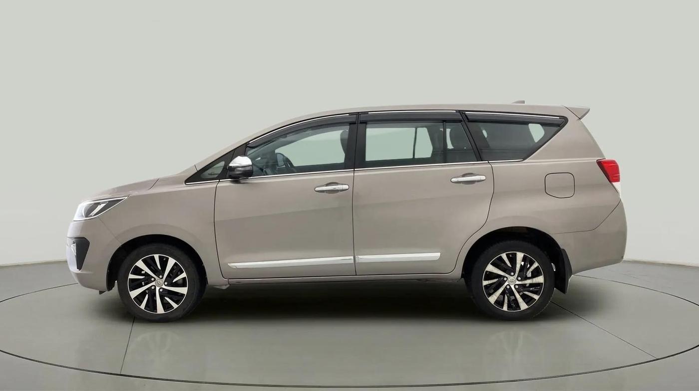 2022 Toyota Innova Crysta 2.7 ZX AT 7 STR, Petrol, Automatic, 28,277 km, Left Side