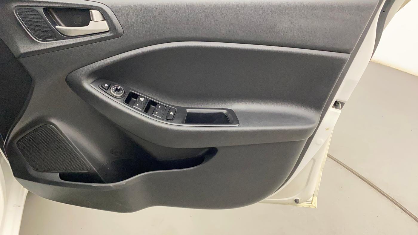 2019 Hyundai Elite i20 SPORTZ PLUS 1.2 DUAL TONE, Petrol, Manual, 48,852 km, Driver Side Door Panels Control