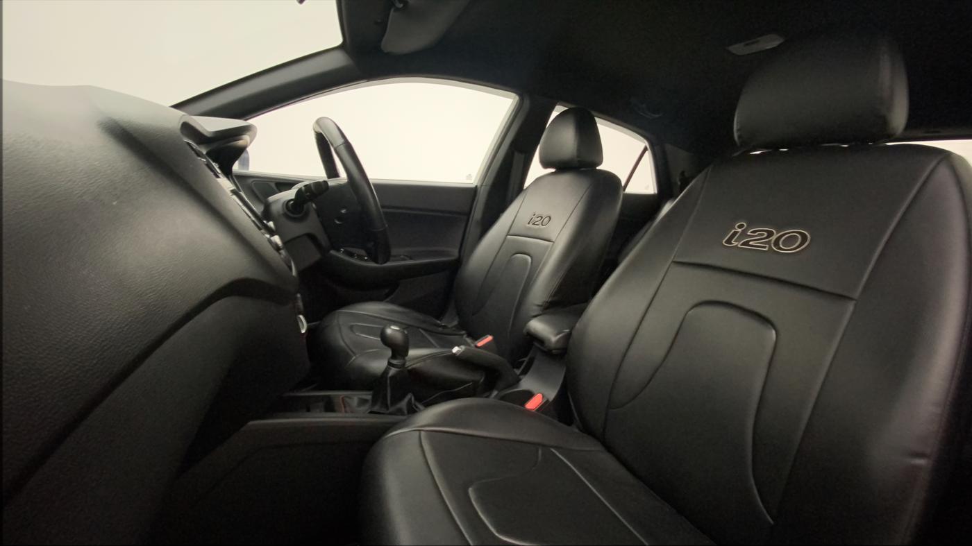 2019 Hyundai Elite i20 SPORTZ PLUS 1.2 DUAL TONE, Petrol, Manual, 48,852 km, Right Side Front Door Cabin