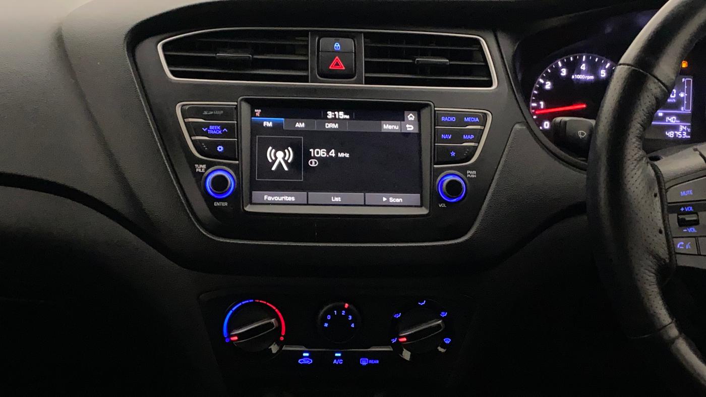 2019 Hyundai Elite i20 SPORTZ PLUS 1.2 DUAL TONE, Petrol, Manual, 48,852 km, Air Conditioner