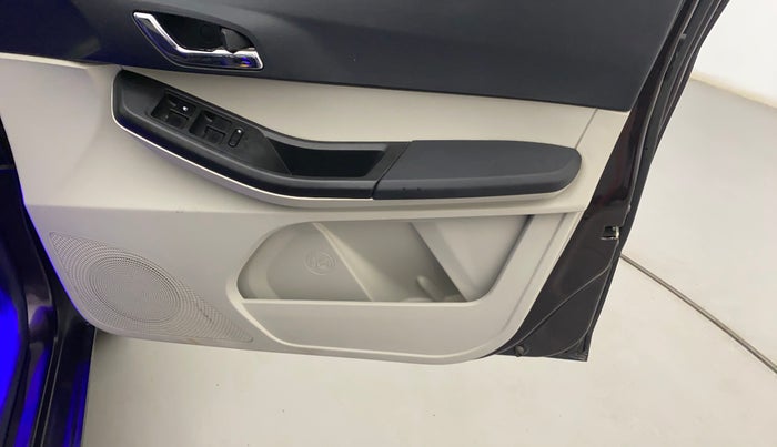 2022 Tata Tiago XZ PLUS PETROL, Petrol, Manual, 35,657 km, Driver Side Door Panels Control