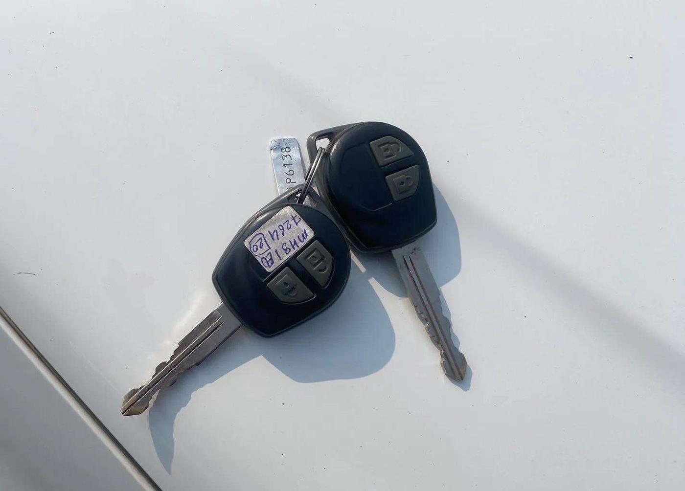 2016 Maruti Wagon R 1.0 VXI, Petrol, Manual, 58,118 km, Key Close Up