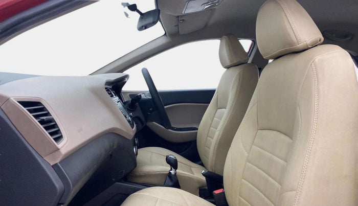 2016 Hyundai Elite i20 ASTA 1.2 (O), Petrol, Manual, 46,487 km, Right Side Front Door Cabin