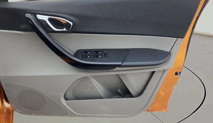 2016 Tata Tiago XZ PETROL, Petrol, Manual, 36,688 km, Driver Side Door Panels Control