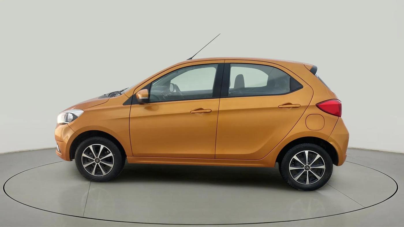 2016 Tata Tiago XZ PETROL, Petrol, Manual, 36,688 km, Left Side