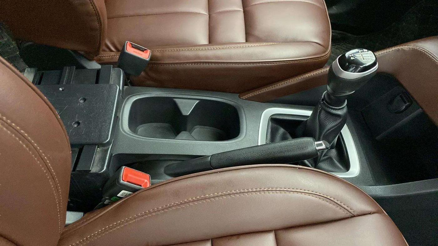 2021 Nissan MAGNITE XV EXECUTIVE, Petrol, Manual, 10,720 km, Gear Lever