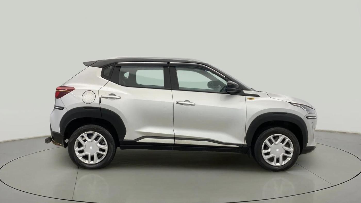 2021 Nissan MAGNITE XV EXECUTIVE, Petrol, Manual, 10,720 km, Right Side View
