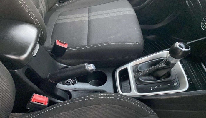 2019 Hyundai VENUE SX PLUS 1.0 TURBO DCT, Petrol, Automatic, 26,785 km, Gear Lever