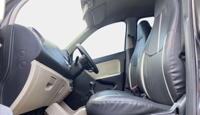 2015 Maruti Alto K10 VXI, Petrol, Manual, 92,457 km, Right Side Front Door Cabin