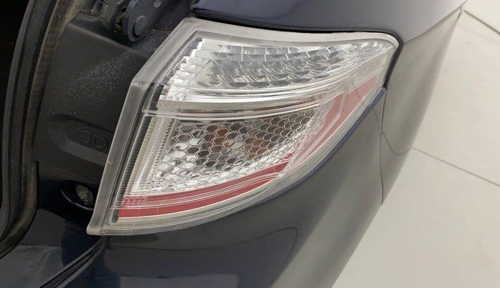 2018 Tata TIGOR XZ PLUS PETROL, Petrol, Manual, 81,115 km, Right tail light - Minor scratches