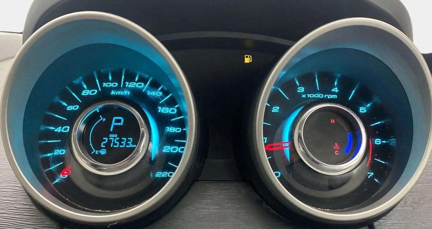 2017 Mahindra XUV500 W10 AT, Diesel, Automatic, 27,491 km, Odometer Image
