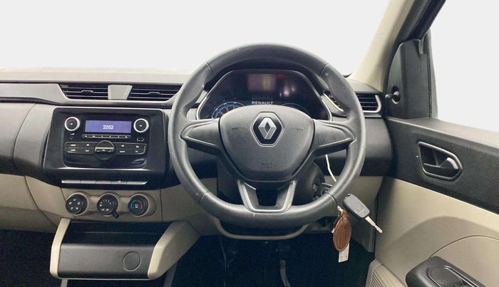 2021 Renault TRIBER RXL MT, Petrol, Manual, 14,555 km, Steering Wheel Close Up