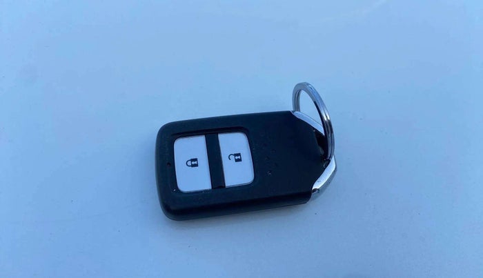 2019 Honda Jazz 1.2L I-VTEC VX CVT, Petrol, Automatic, 33,183 km, Key Close Up