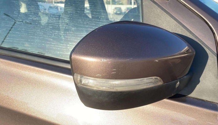 2018 Tata Tiago XZ PETROL, Petrol, Manual, 45,698 km, Right rear-view mirror - Indicator light has minor damage