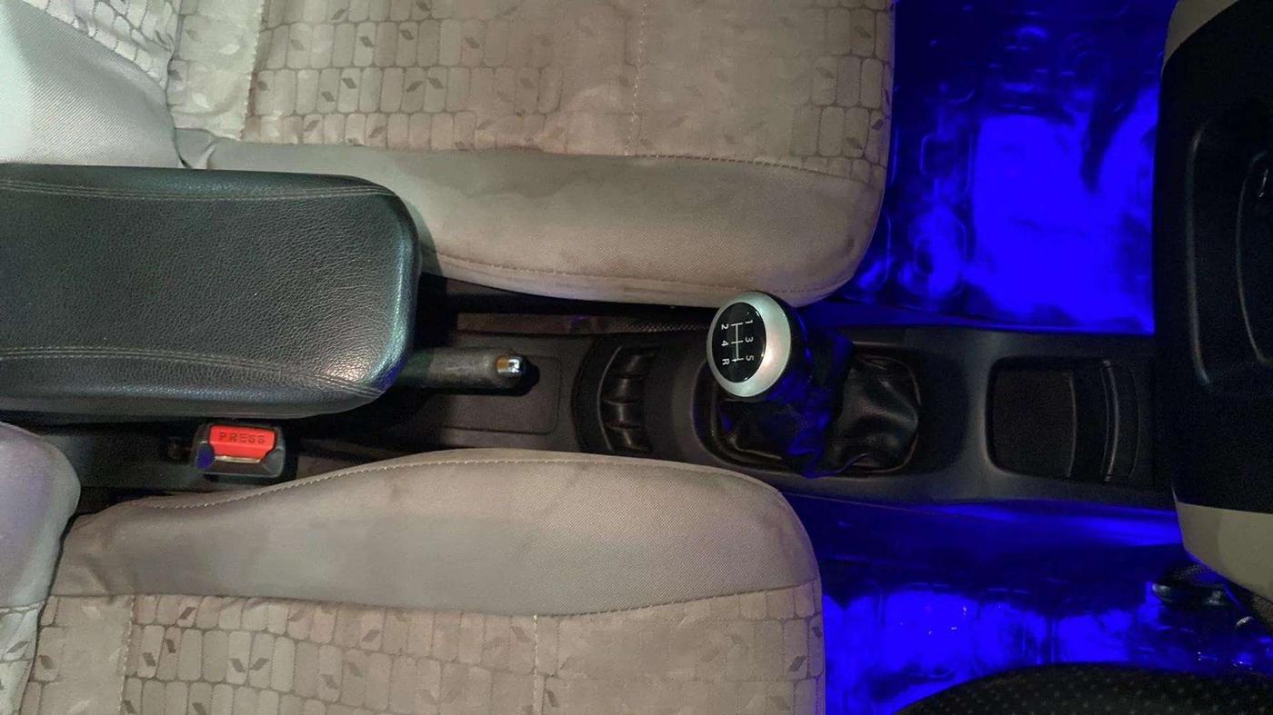 2016 Maruti Wagon R 1.0 VXI, Petrol, Manual, 48,367 km, Gear Lever