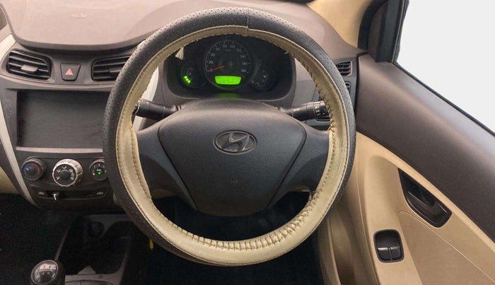 2017 Hyundai Eon ERA +, Petrol, Manual, 37,893 km, Steering Wheel Close Up