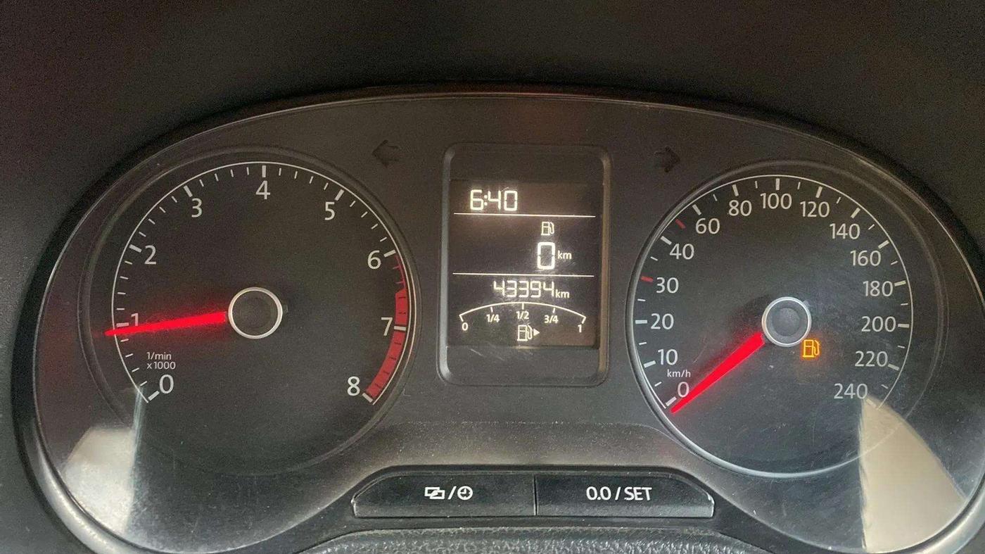2016 Volkswagen Polo HIGHLINE1.2L, Petrol, Manual, 43,412 km, Odometer Image