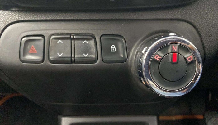 2018 Renault Kwid CLIMBER 1.0 AMT, Petrol, Automatic, 45,860 km, Gear Lever