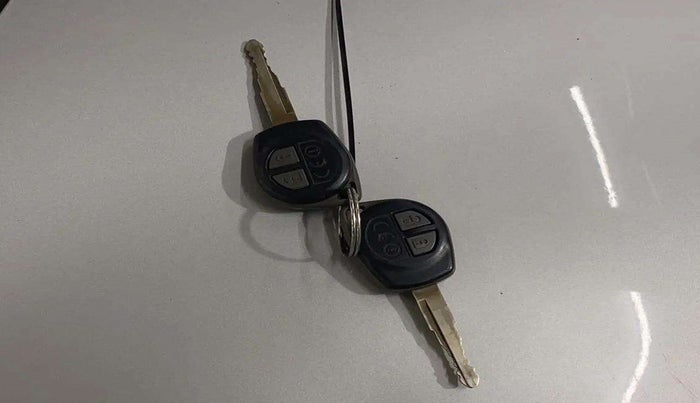 2018 Maruti Dzire VXI, Petrol, Manual, 38,279 km, Key Close Up