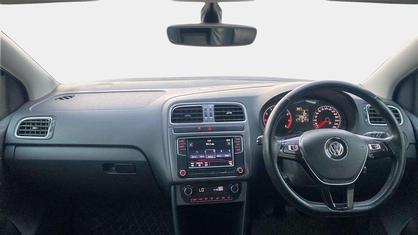 2022 Volkswagen Polo HIGHLINE PLUS 1.0L TSI, Petrol, Manual, 38,031 km, Dashboard