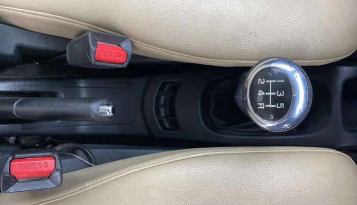 2015 Maruti Wagon R 1.0 VXI, Petrol, Manual, 75,122 km, Gear Lever
