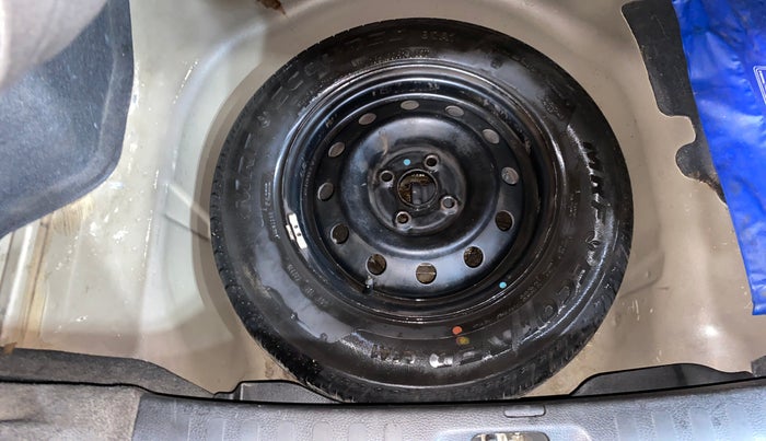 2015 Maruti Swift Dzire VXI, Petrol, Manual, 43,822 km, Spare Tyre