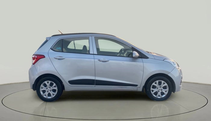 2016 Hyundai Grand i10 SPORTZ 1.2 KAPPA VTVT, Petrol, Manual, 1,00,155 km, Right Side