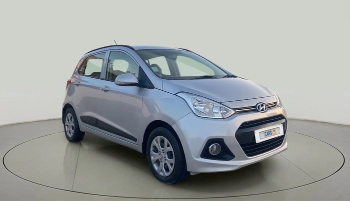 2016 Hyundai Grand i10 SPORTZ 1.2 KAPPA VTVT, Petrol, Manual, 1,00,155 km, Right Front Diagonal