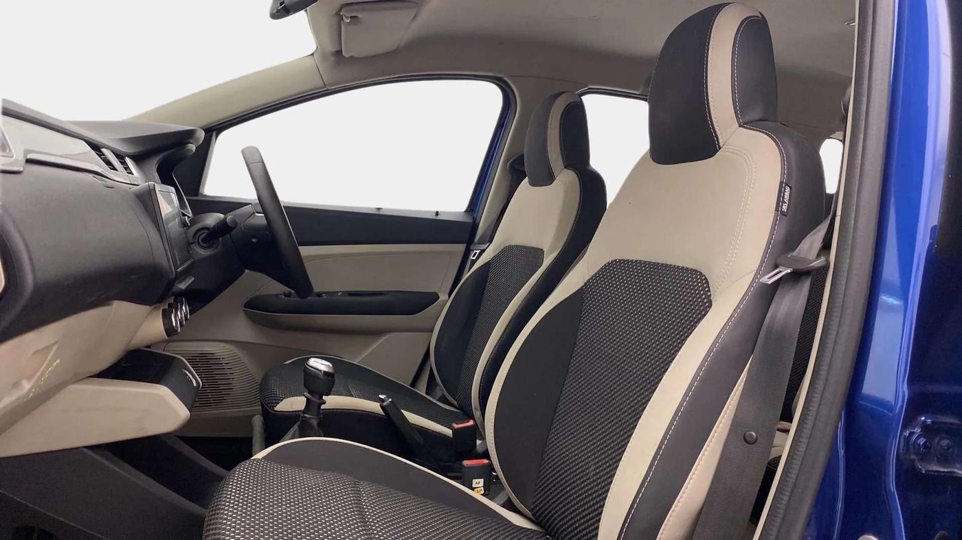 2020 Renault TRIBER RXZ, Petrol, Manual, 54,009 km, Right Side Front Door Cabin