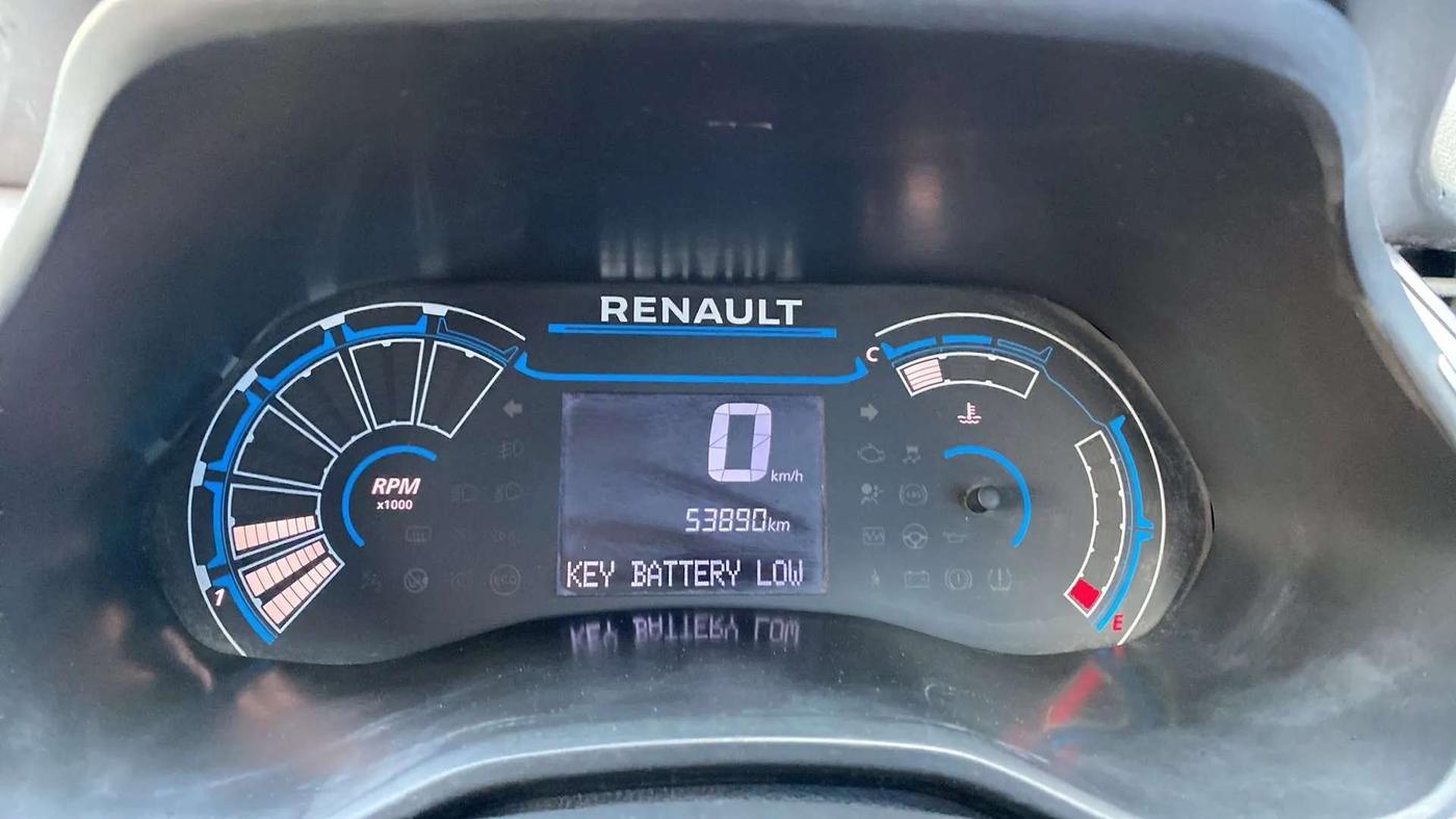 2020 Renault TRIBER RXZ, Petrol, Manual, 54,009 km, Odometer Image