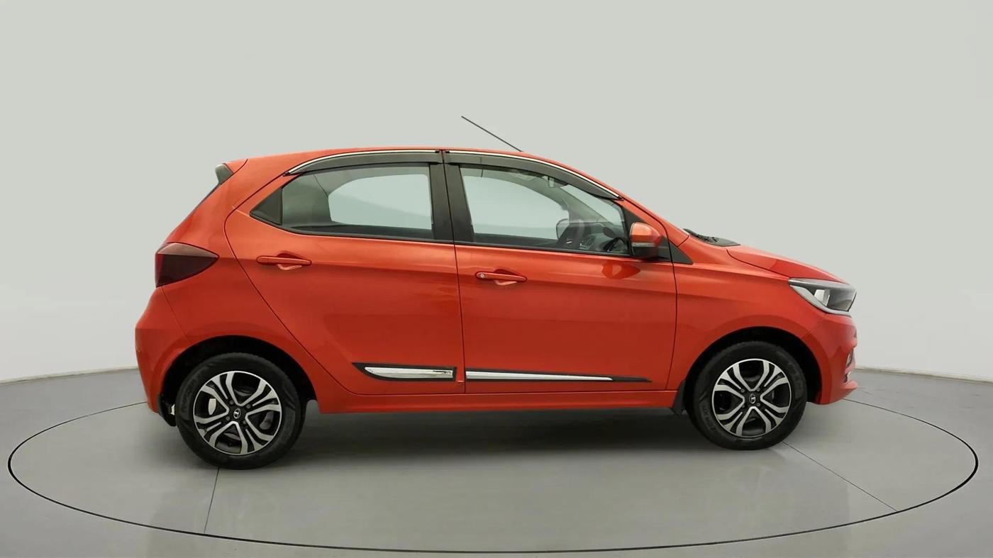 2021 Tata Tiago XZA PETROL, Petrol, Automatic, 28,847 km, Right Side View