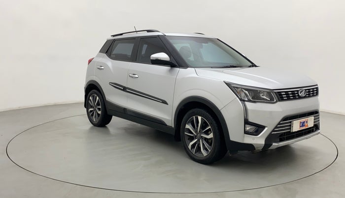 2021 Mahindra XUV300 W8 (O) 1.2 PETROL, Petrol, Manual, 43,066 km, Right Front Diagonal