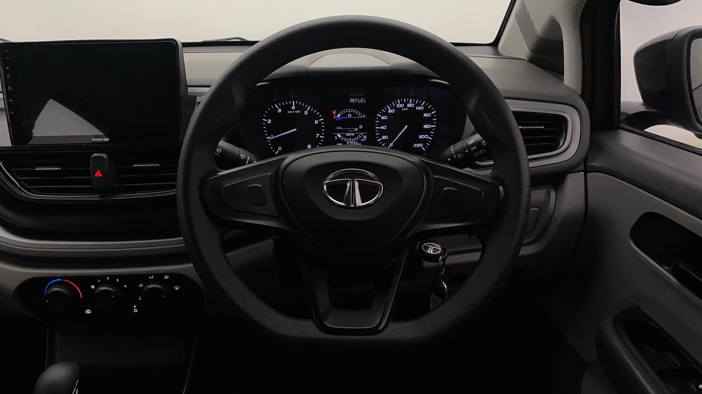2020 Tata ALTROZ XE PETROL, Petrol, Manual, 37,672 km, Steering Wheel Close Up