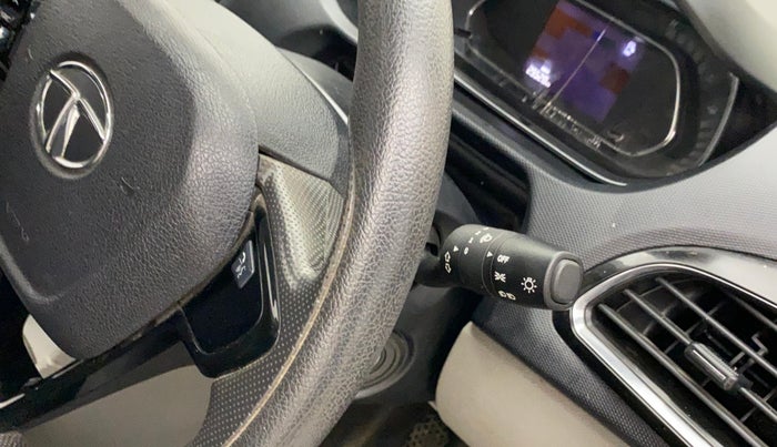 2019 Tata Tiago XZ PLUS PETROL, Petrol, Manual, 29,644 km, Dashboard - Headlight height adjustment not working