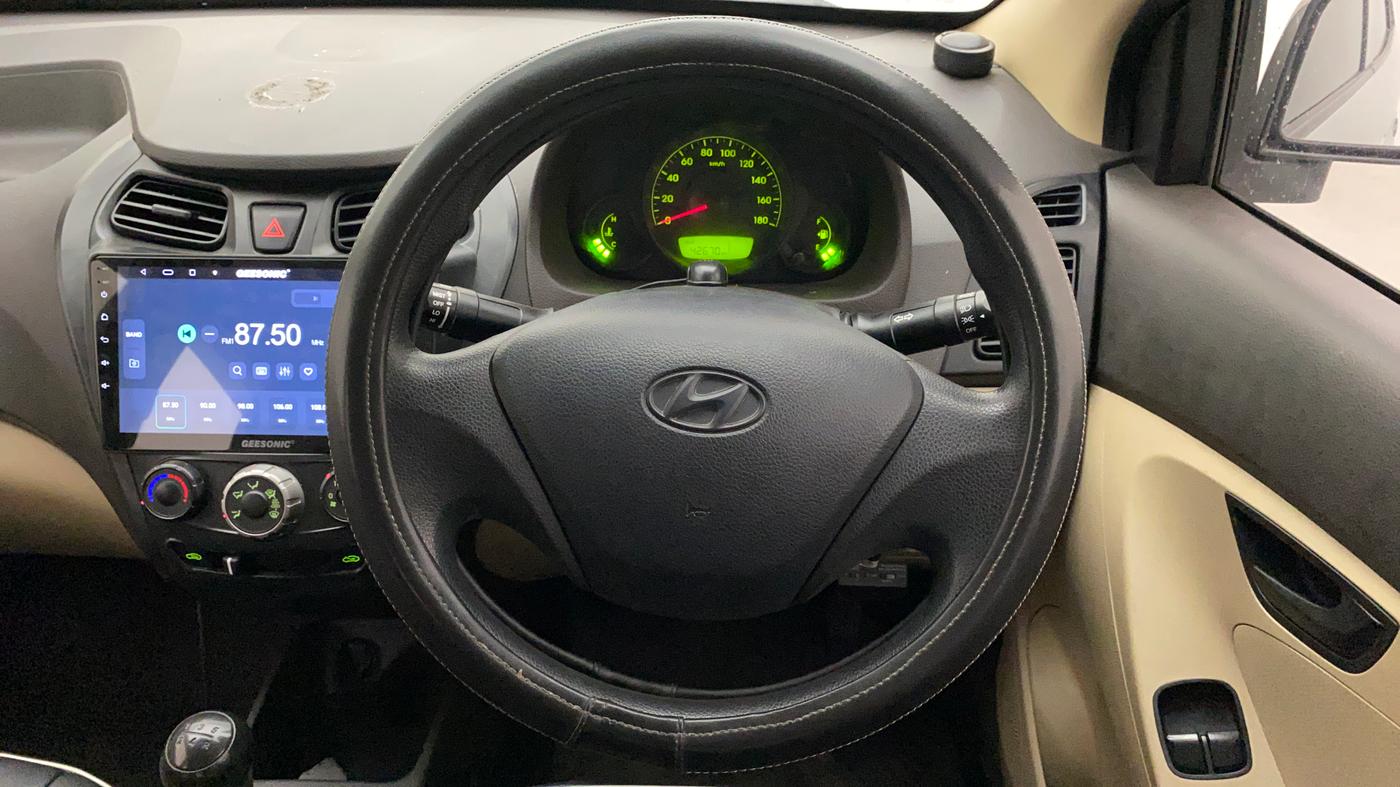 2018 Hyundai Eon ERA +, Petrol, Manual, 42,708 km, Steering Wheel Close Up