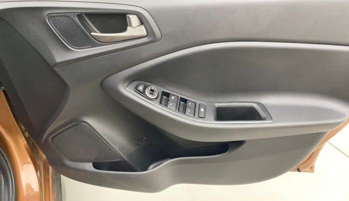 2016 Hyundai i20 Active 1.2 S, Petrol, Manual, 55,207 km, Driver Side Door Panels Control