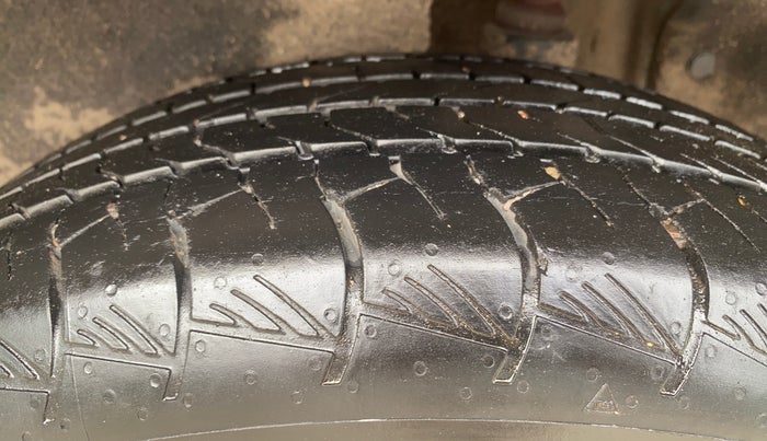 2023 Hyundai ALCAZAR 2.0 SIGNATURE (O) AT 7STR, Petrol, Automatic, 28,041 km, Left Rear Tyre Tread