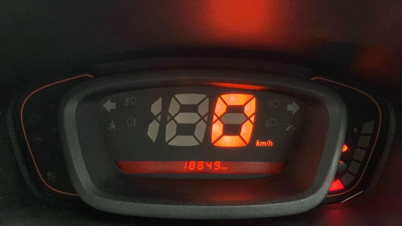 2019 Renault Kwid RXT 0.8, Petrol, Manual, 18,848 km, Odometer Image
