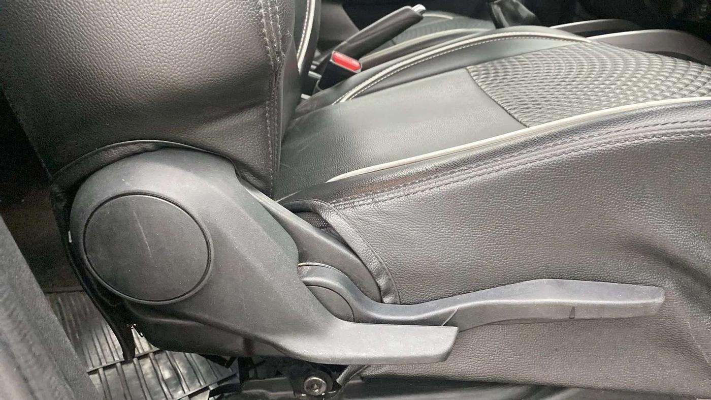 2019 Maruti Baleno ZETA PETROL 1.2, Petrol, Manual, 25,842 km, Driver Side Adjustment Panel