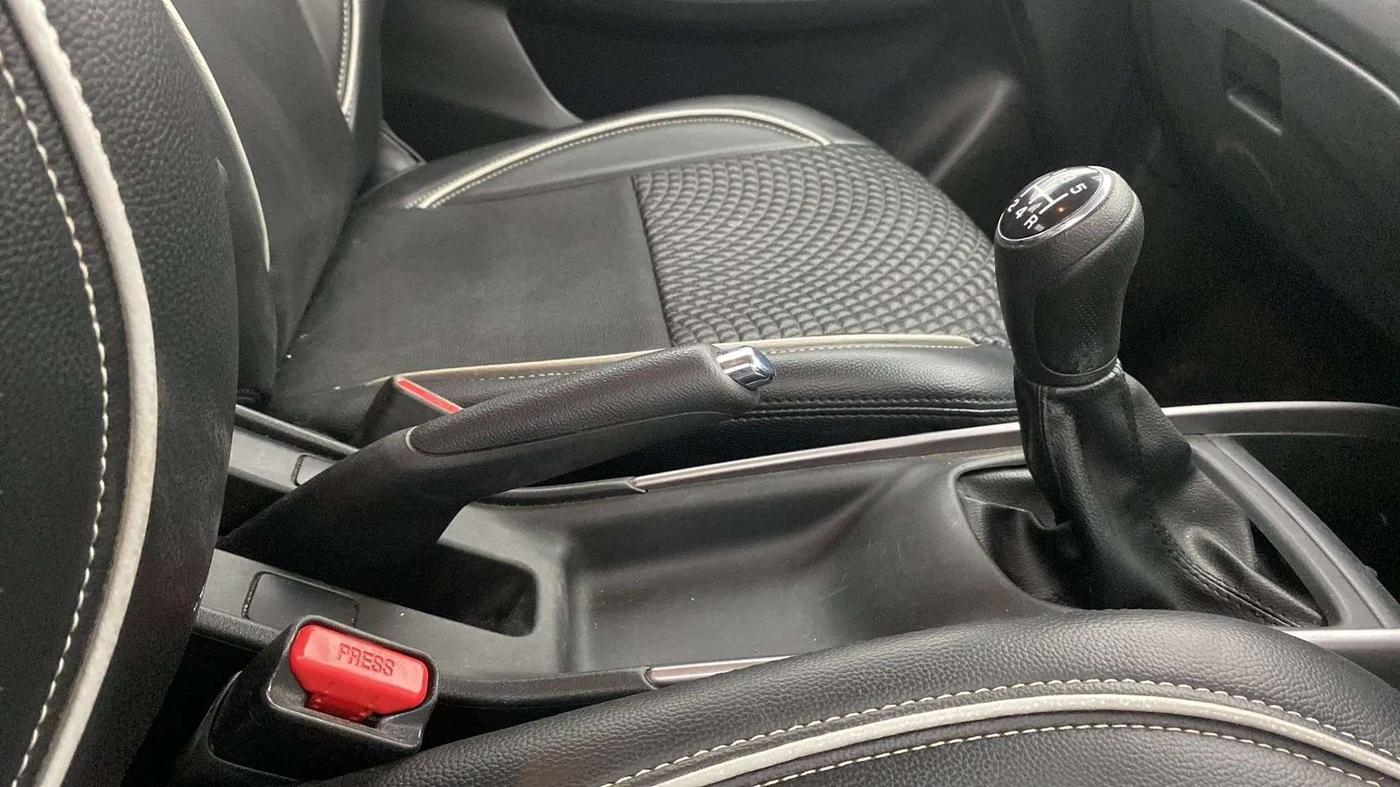 2019 Maruti Baleno ZETA PETROL 1.2, Petrol, Manual, 25,842 km, Gear Lever