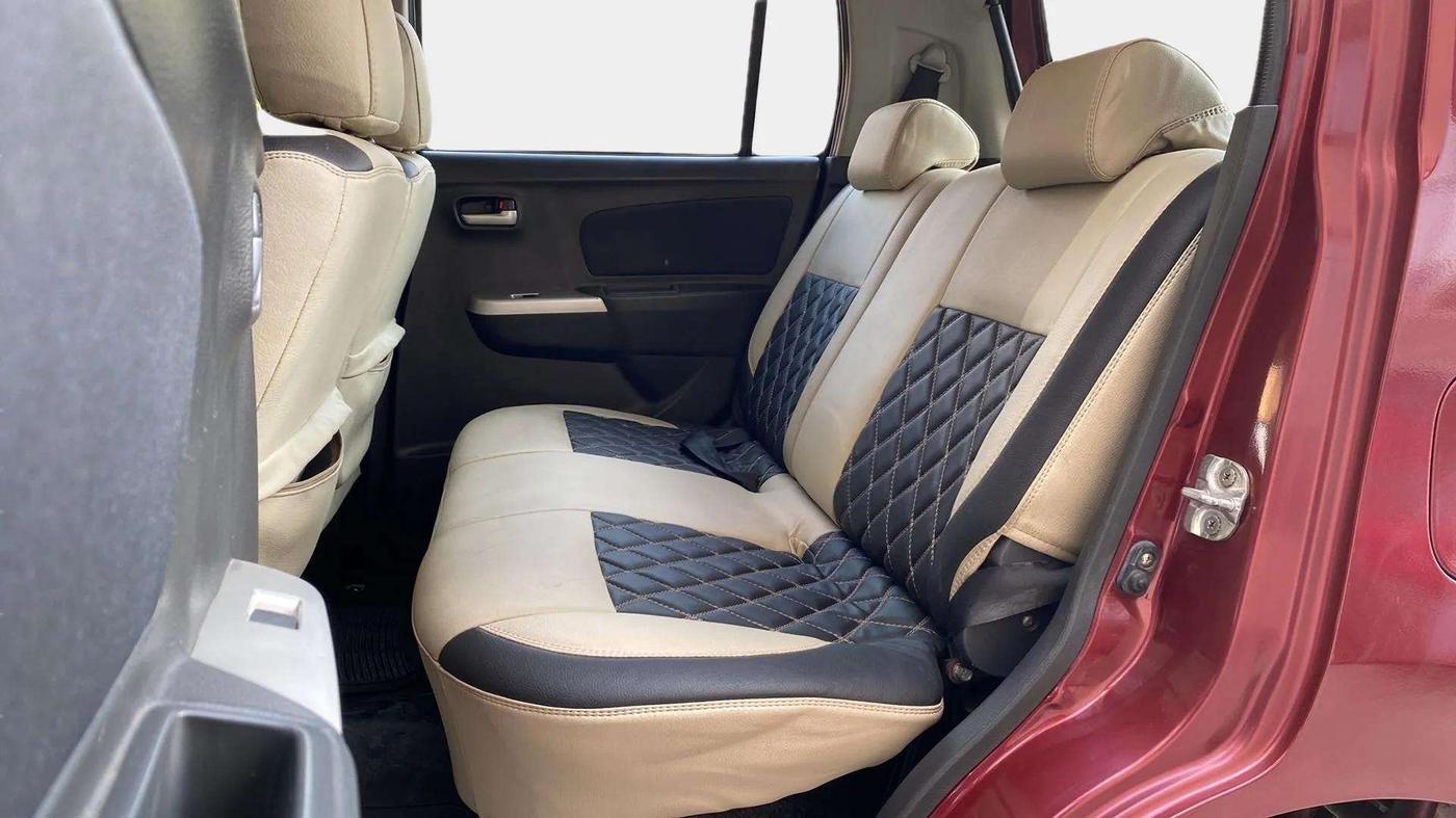 2012 Maruti Wagon R 1.0 VXI, Petrol, Manual, 33,834 km, Right Side Rear Door Cabin